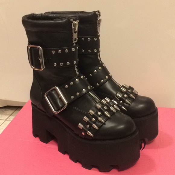 ❌SOLD❌Dolls Kill Charla Tedrick Loaded Ankle Boots - Picture 10 of 15